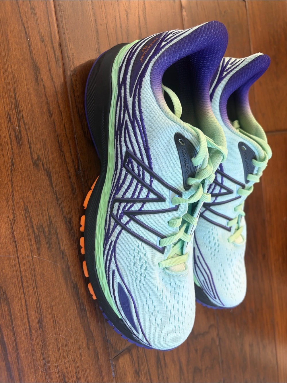 New Balance Fresh Foam X 860 Women’s Size 9 Running Shoes White Purple